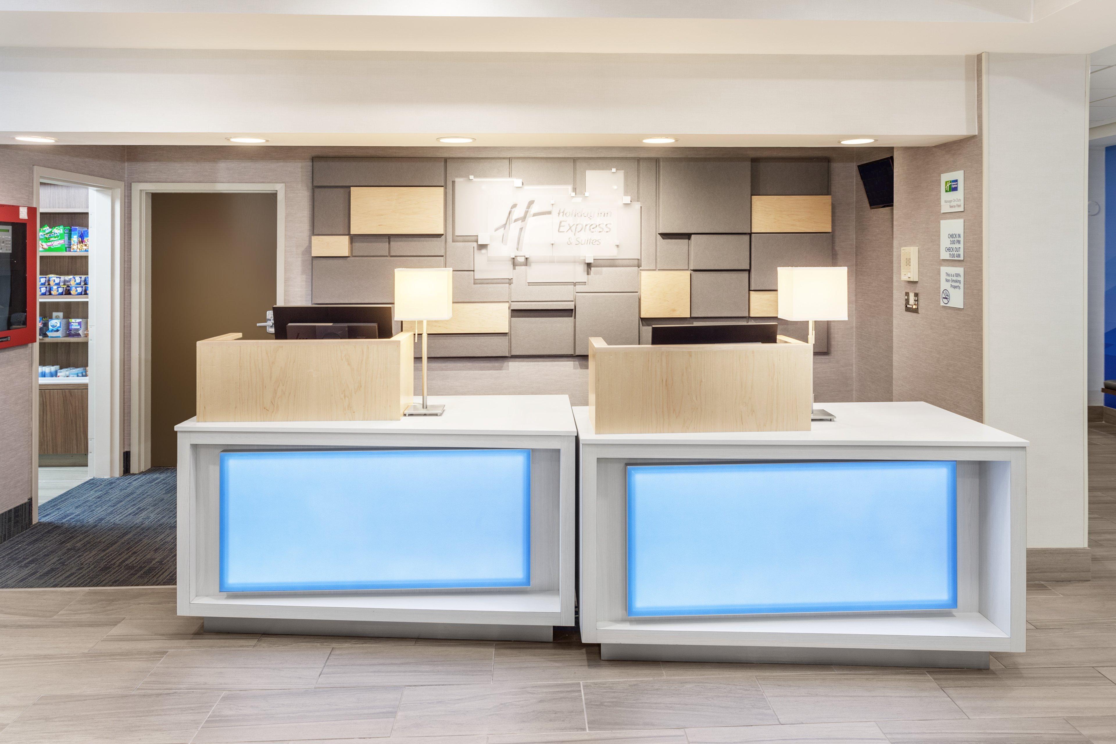 Holiday Inn Express Hotel & Suites Providence-Woonsocket By Ihg Exterior photo